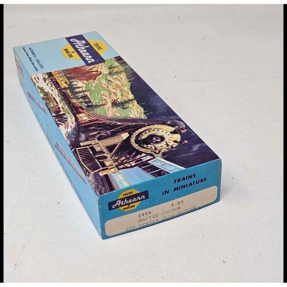 Athearn ACF Center Flow Hopper United Carbon HO Scale Black Kit 1914